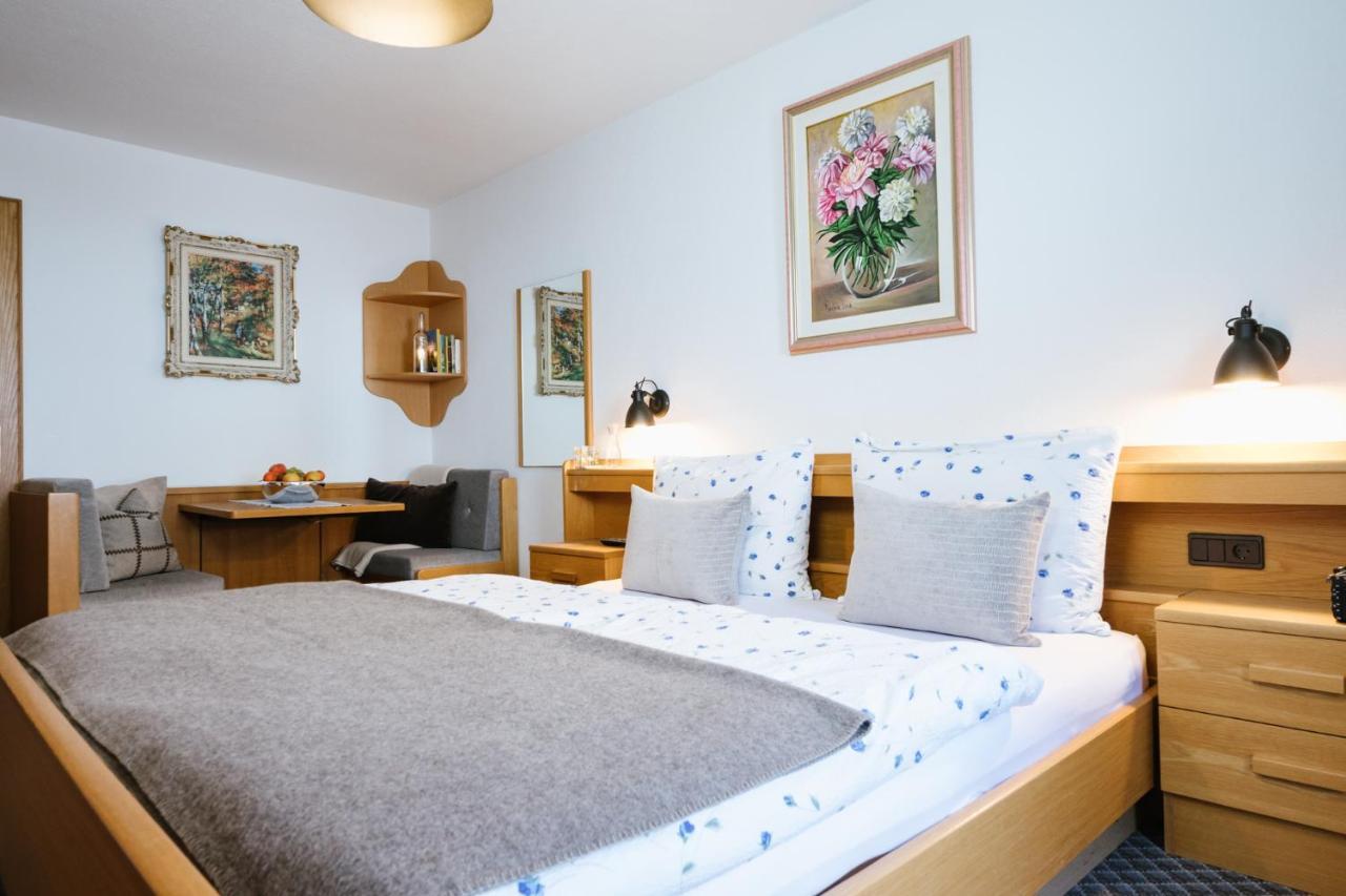 Garni Fany Bed & Breakfast Colfosco Exterior photo
